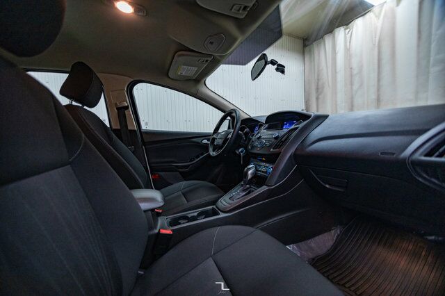 2016 Ford Focus SE BCam Red Deer AB