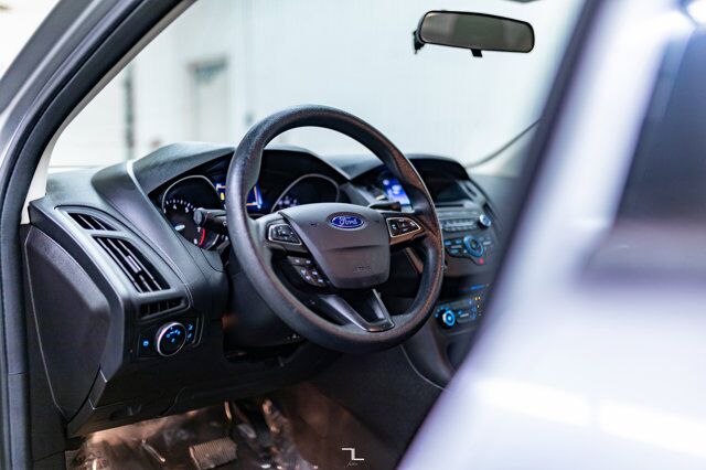 2016 Ford Focus SE BCam Red Deer AB