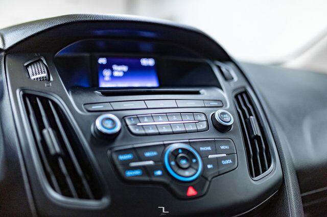 2016 Ford Focus SE BCam Red Deer AB