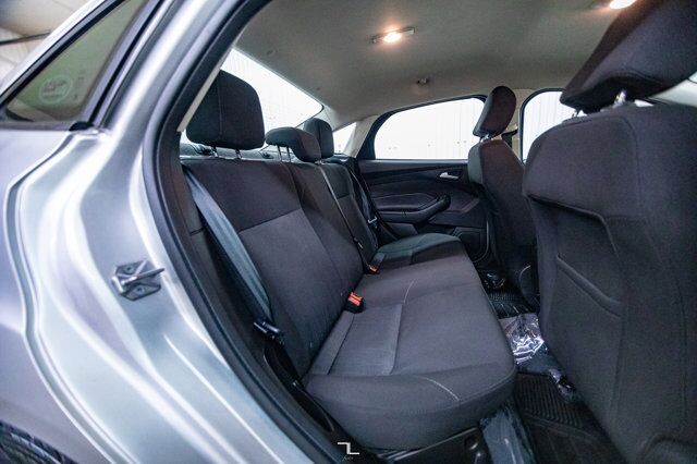 2016 Ford Focus SE BCam Red Deer AB