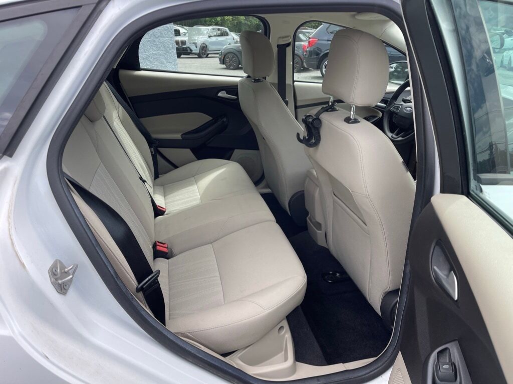2016 Ford Focus SE Orange MA