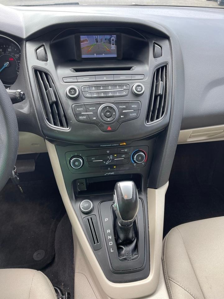 2016 Ford Focus SE Orange MA