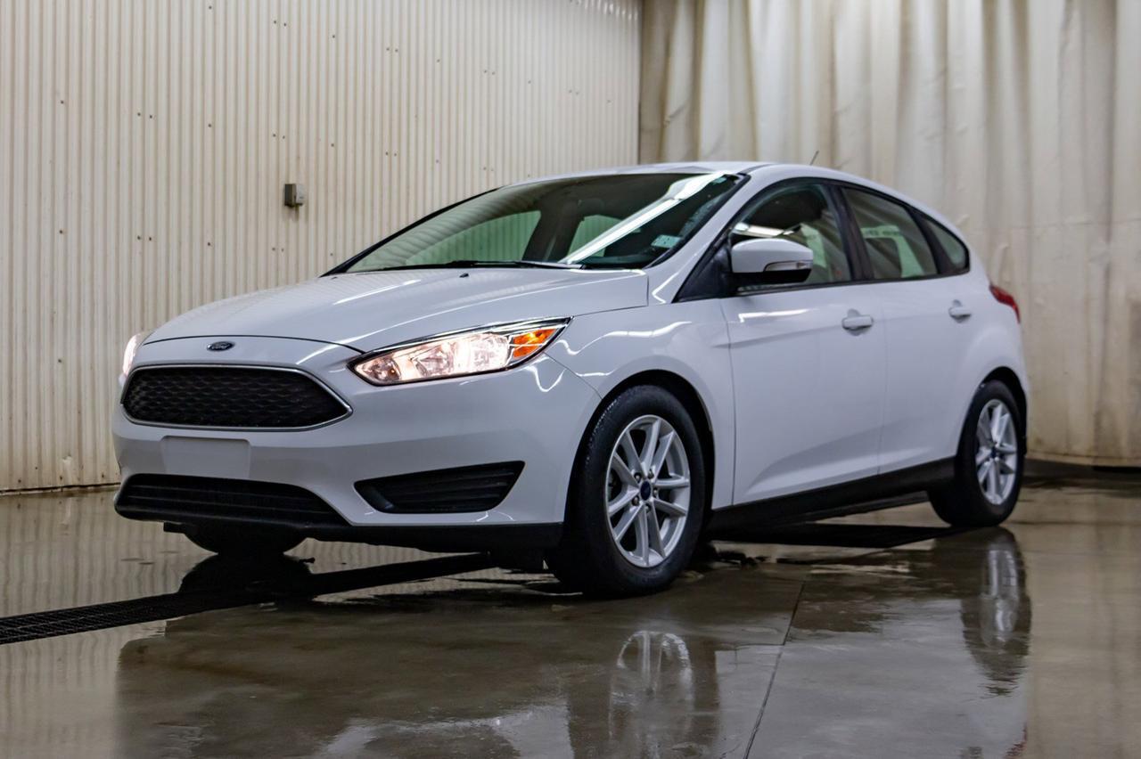 2016 Ford Focus SE Hatchback BCam Red Deer AB