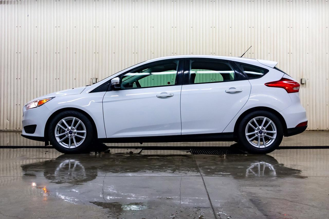 2016 Ford Focus SE Hatchback BCam Red Deer AB