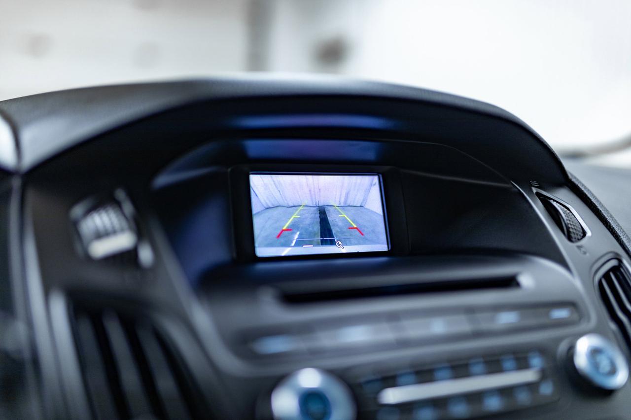 2016 Ford Focus SE Hatchback BCam Red Deer AB