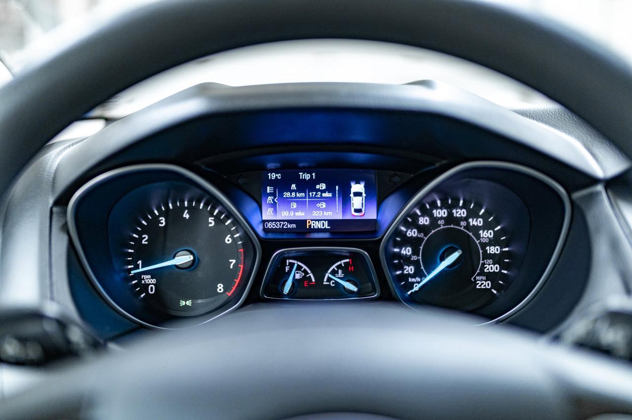 2016 Ford Focus SE Hatchback BCam Red Deer AB