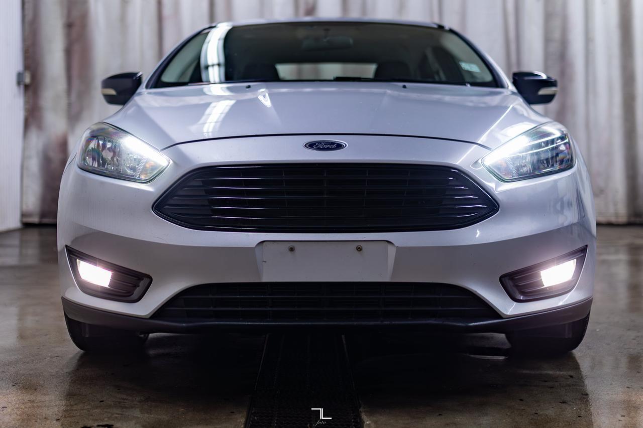 2016 Ford Focus SE Nav BCam Red Deer AB