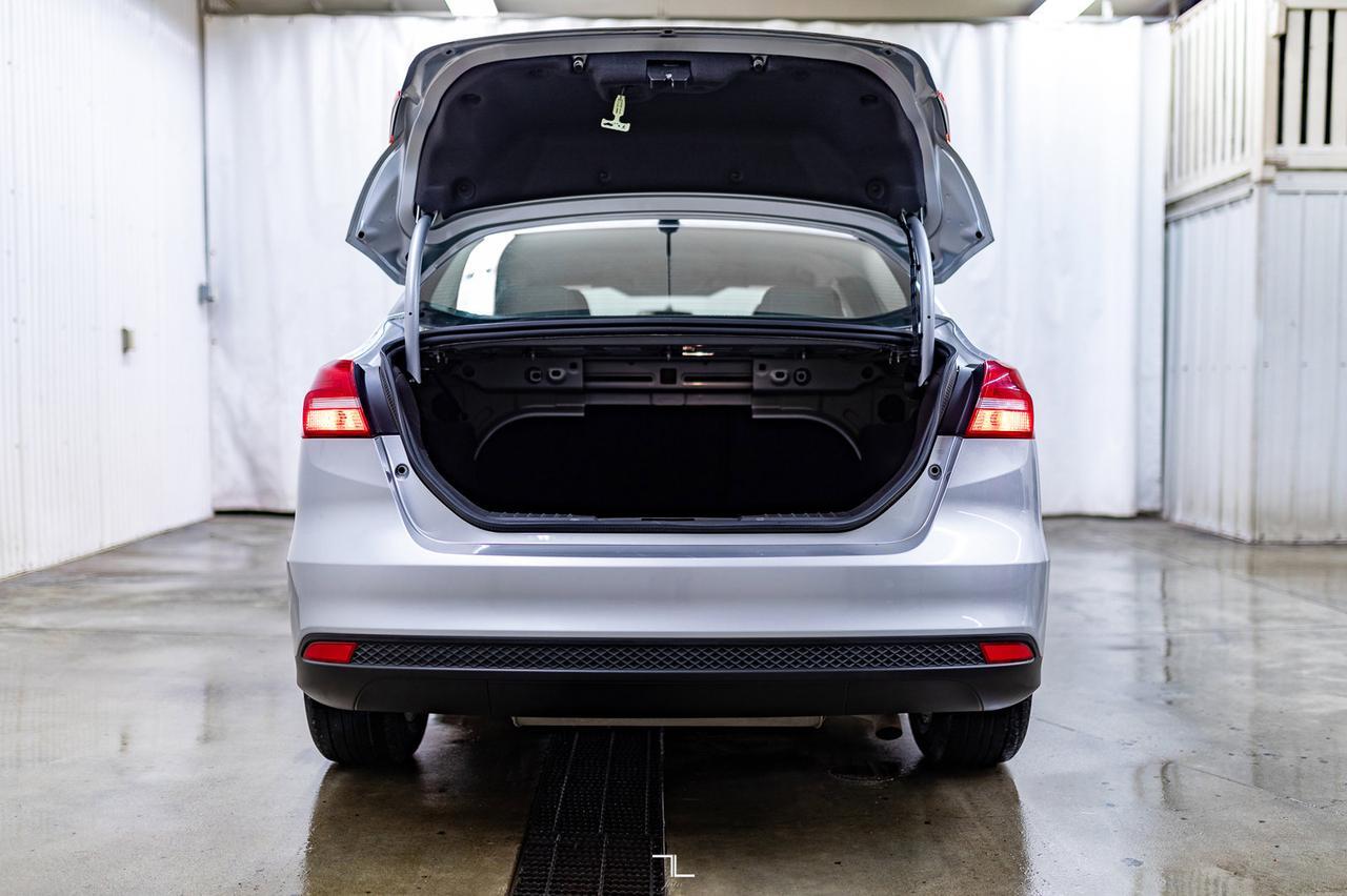 2016 Ford Focus SE Sedan Red Deer AB