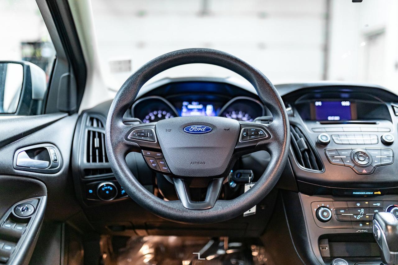 2016 Ford Focus SE Sedan Red Deer AB