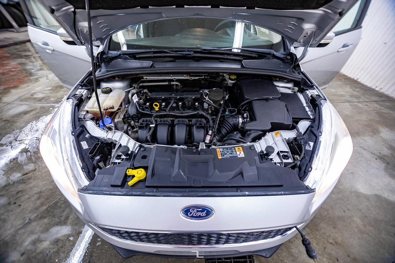 2016 Ford Focus SE Sedan Red Deer AB