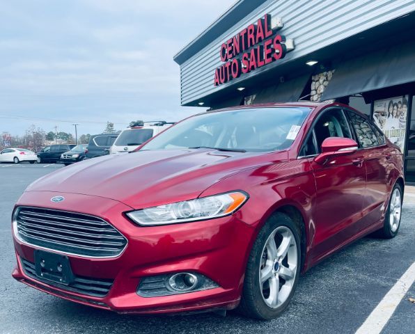 2016 Ford Fusion - SAR SE
