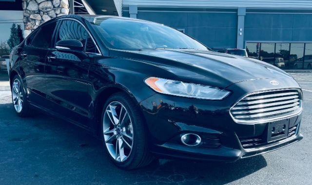 2016 Ford Fusion- SAR Titanium