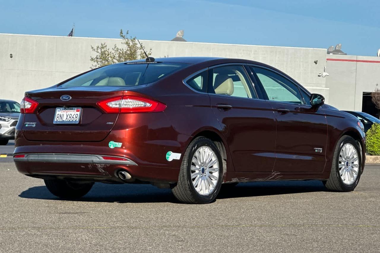 2016 Ford Fusion Energi SE Luxury