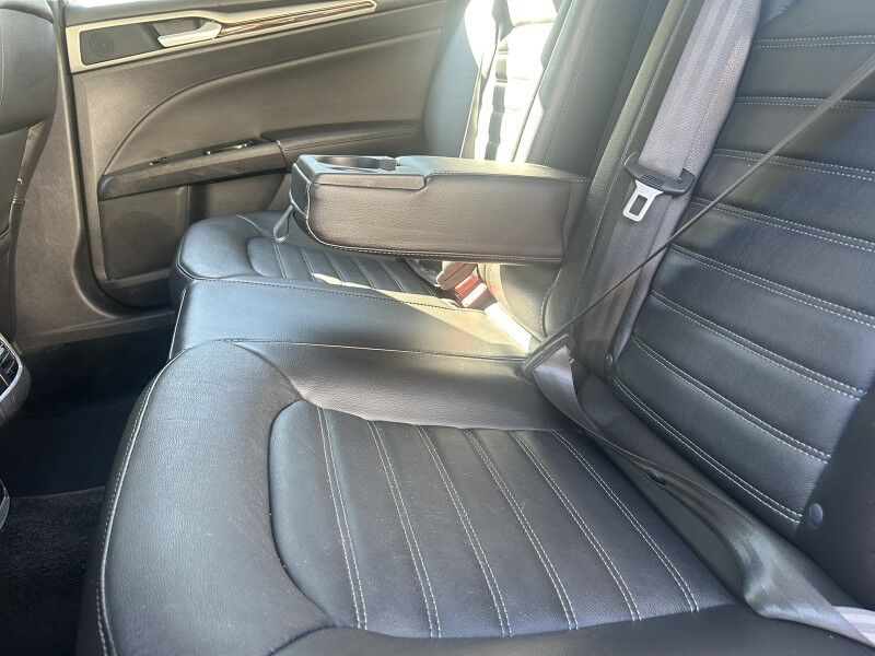2016 Ford Fusion SE- LEATHER - TECH PACKAGE Webster MA