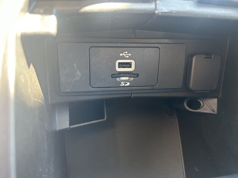 2016 Ford Fusion SE- LEATHER - TECH PACKAGE Webster MA