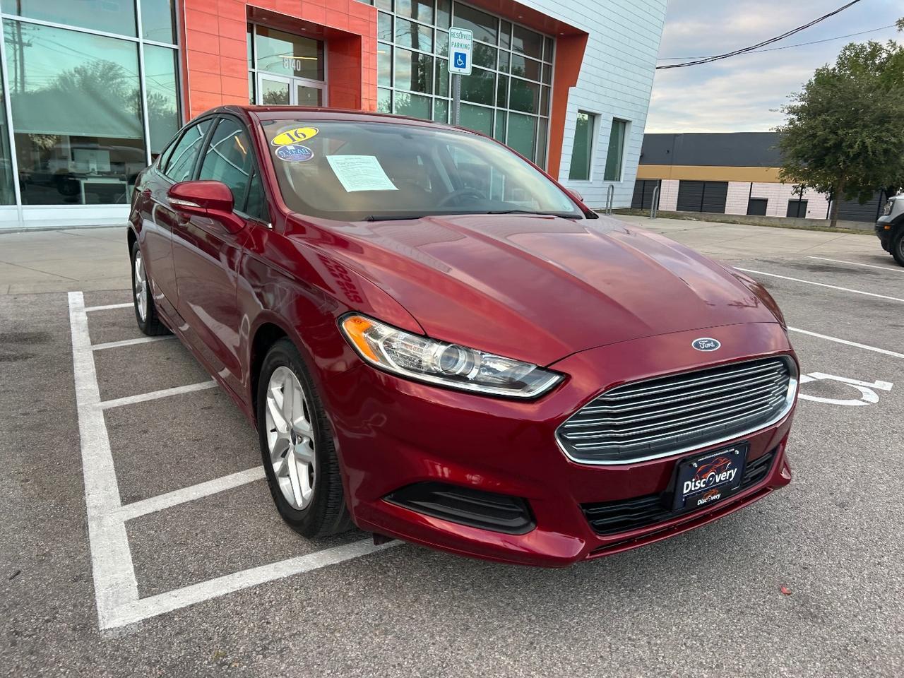 2016 Ford Fusion SE
