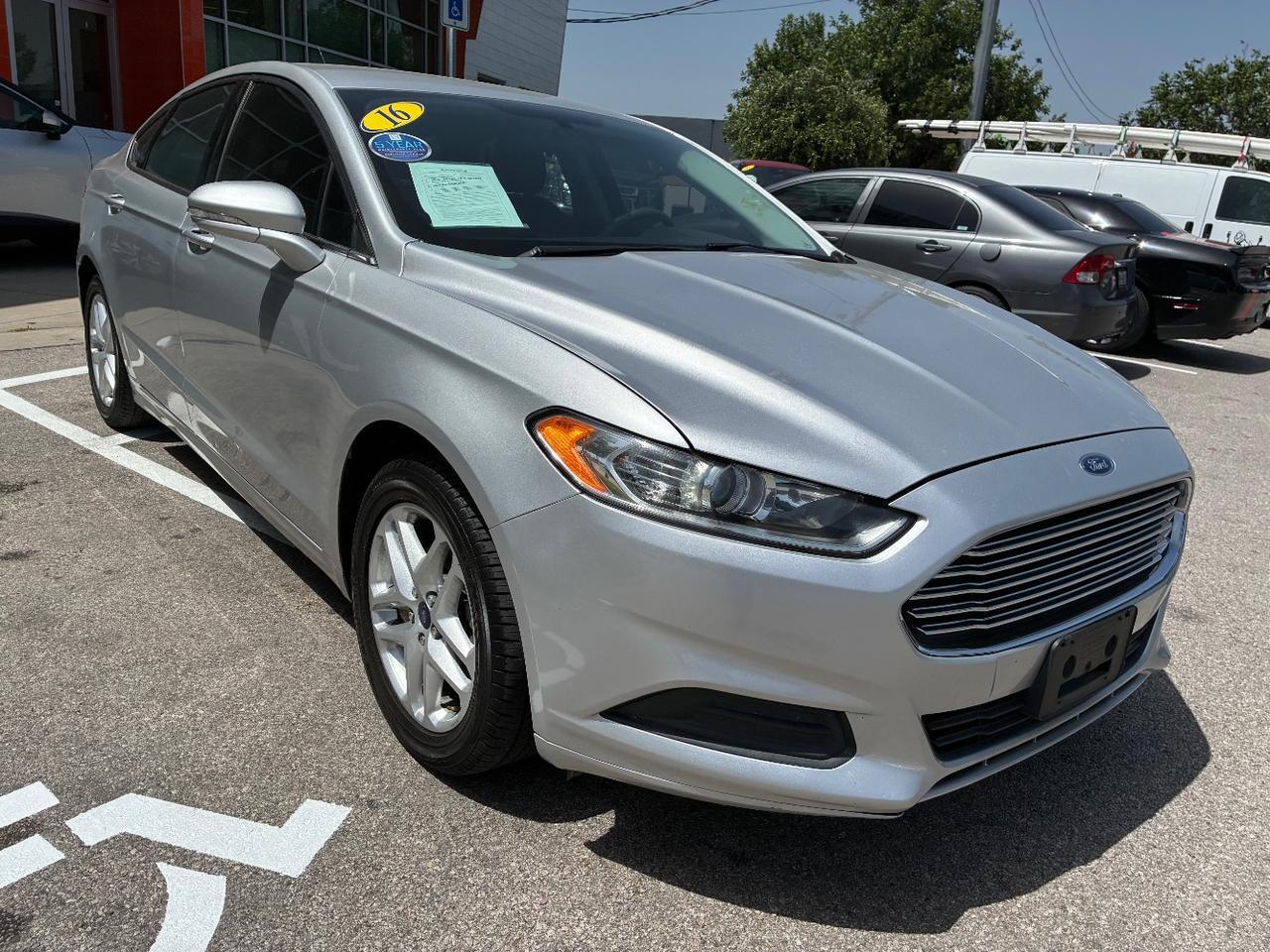 2016 Ford Fusion SE