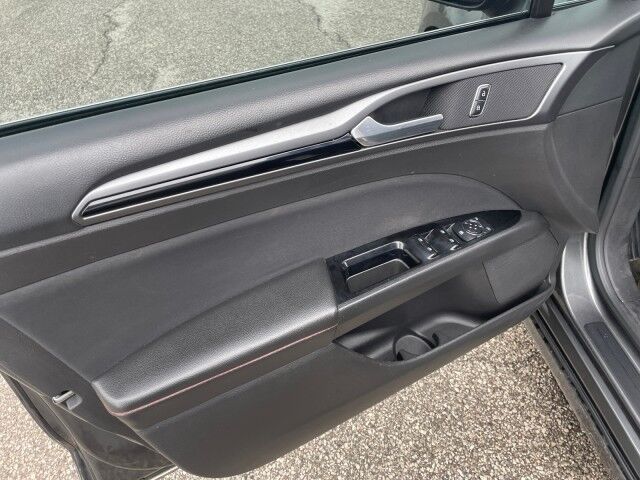 2016 Ford Fusion SE Cleveland OH