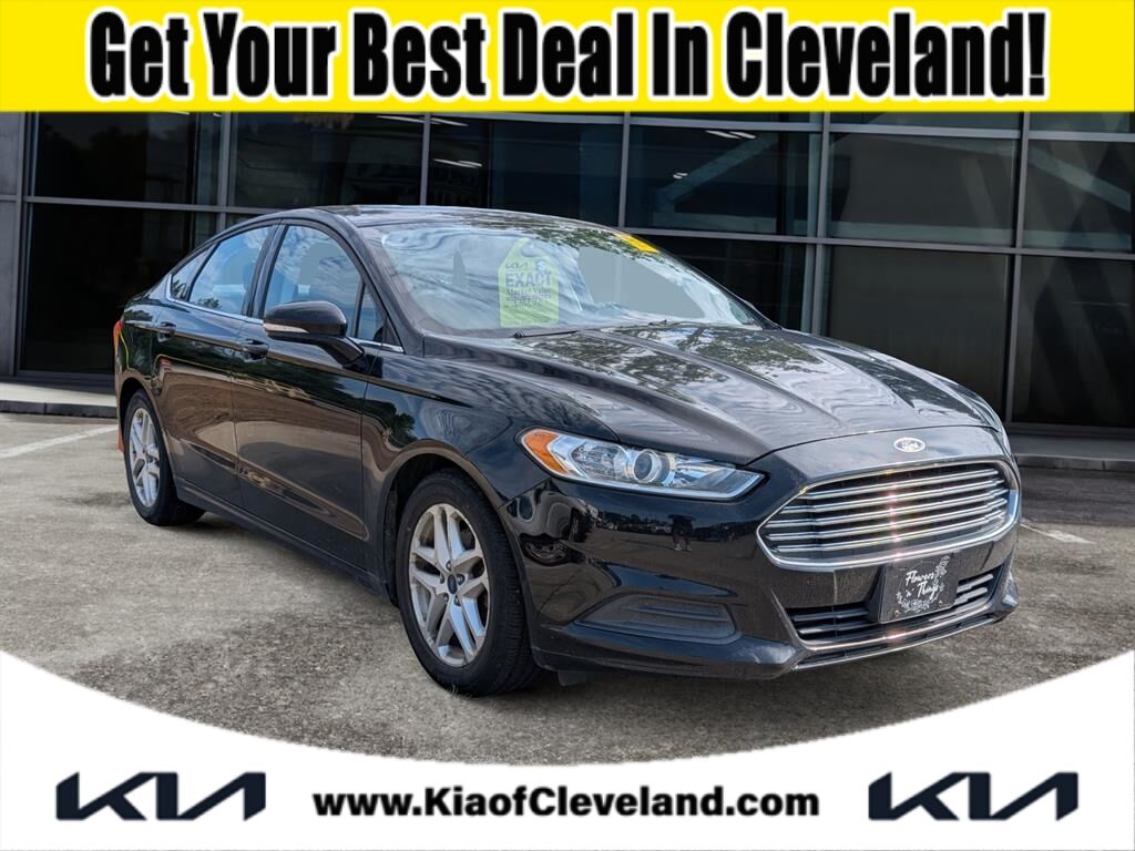 2016 Ford Fusion SE