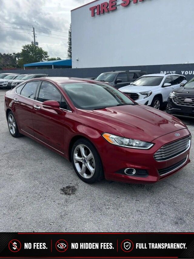 2016 Ford Fusion SE