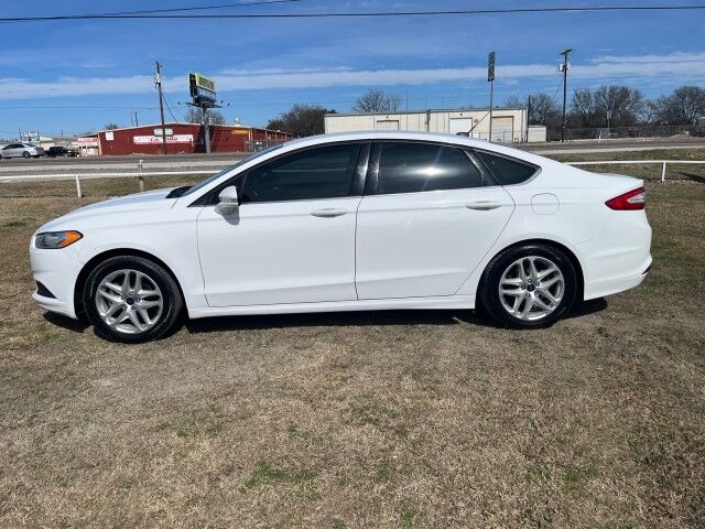 2016 Ford Fusion SE Gainesville TX