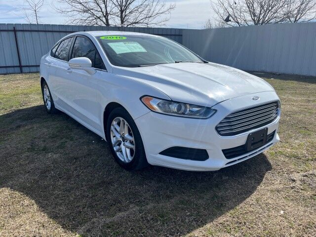 2016 Ford Fusion SE Gainesville TX
