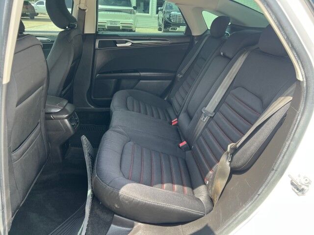 2016 Ford Fusion SE Gainesville TX