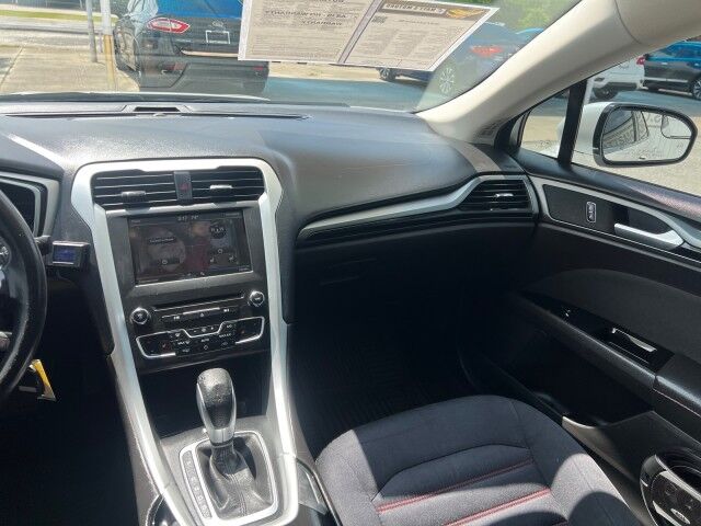 2016 Ford Fusion SE Gainesville TX