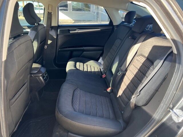 2016 Ford Fusion SE Gainesville TX 2016 Ford Fusion SE Gainesville TX