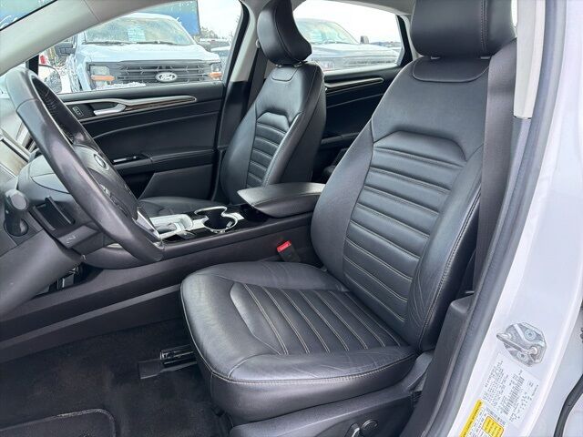 2016 Ford Fusion SE Pine River MN