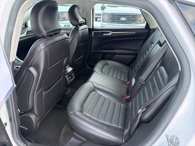 2016 Ford Fusion SE Pine River MN