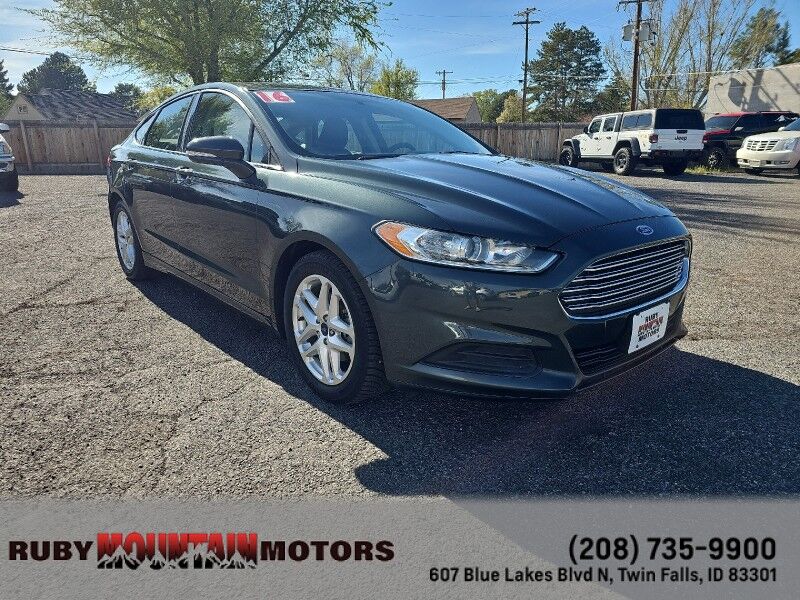 2016 Ford Fusion SE