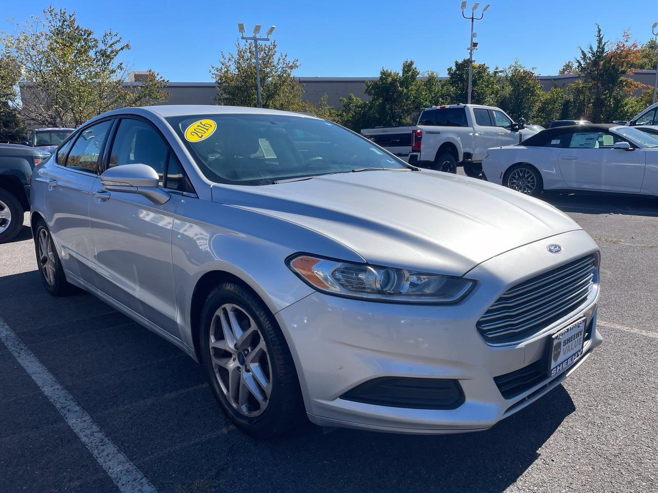 2016 Ford Fusion SE