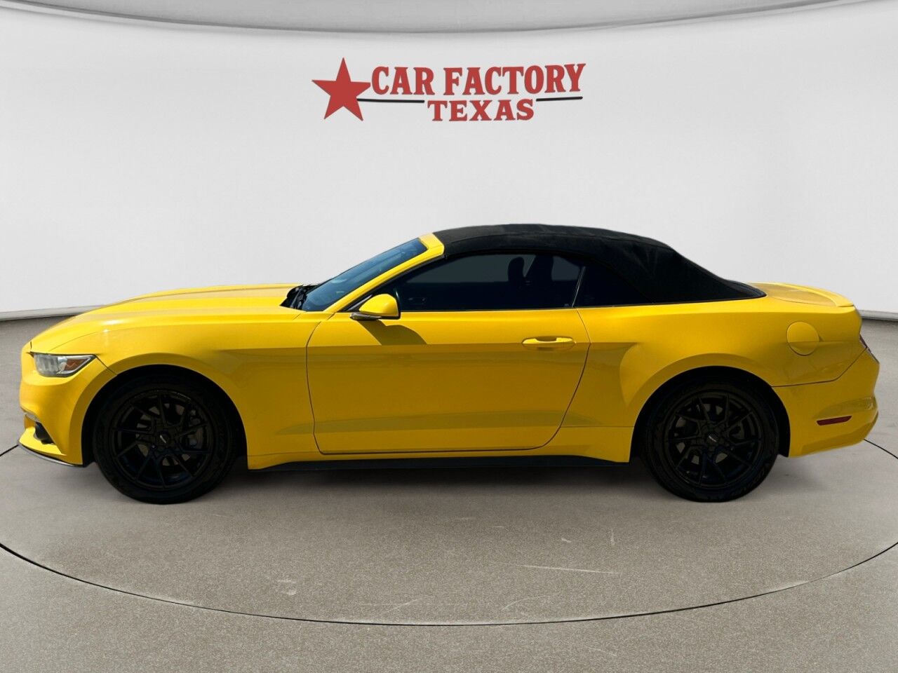 2016 Ford Mustang 2dr Conv V6 Lancaster TX