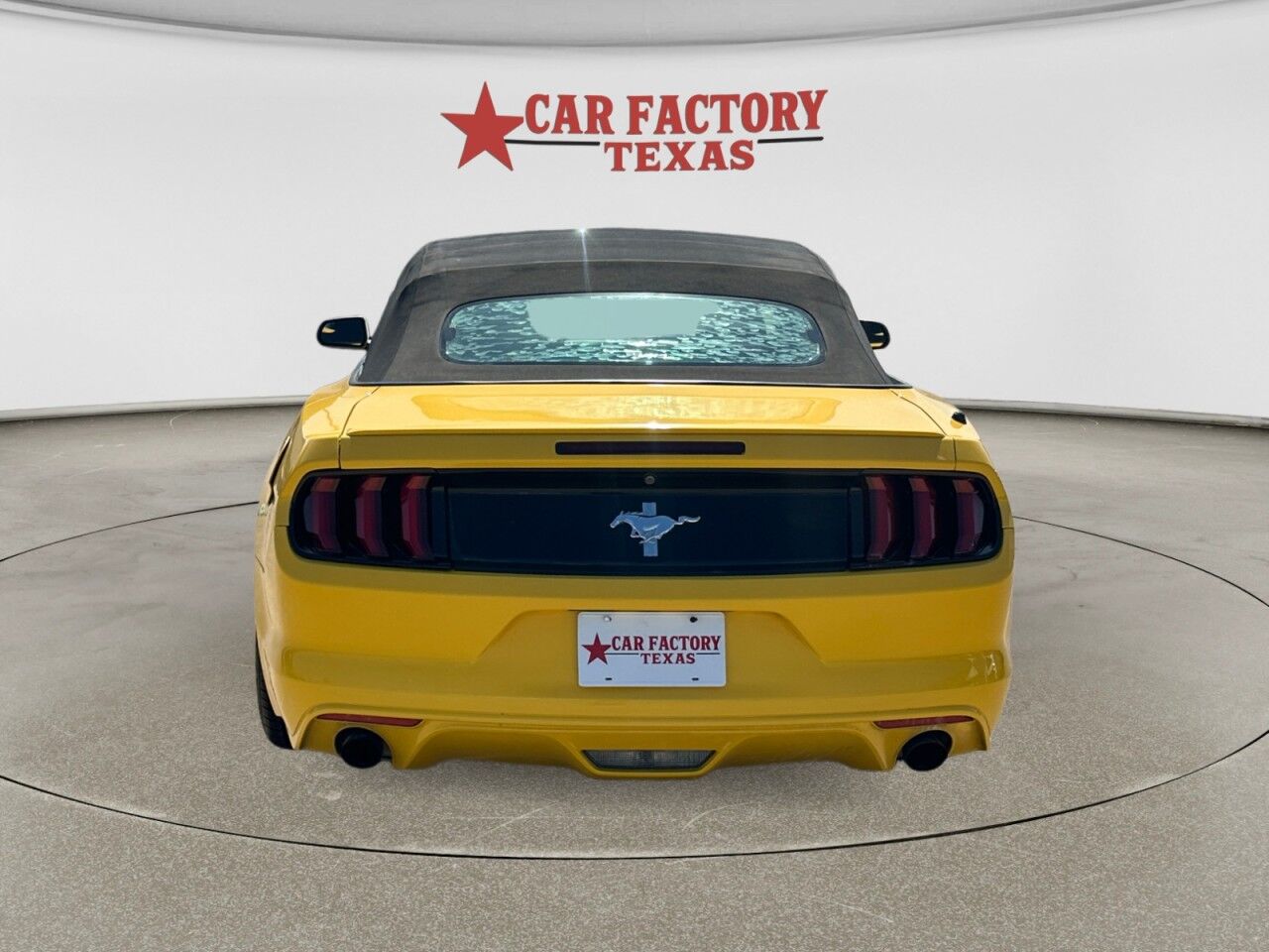 2016 Ford Mustang 2dr Conv V6 Lancaster TX