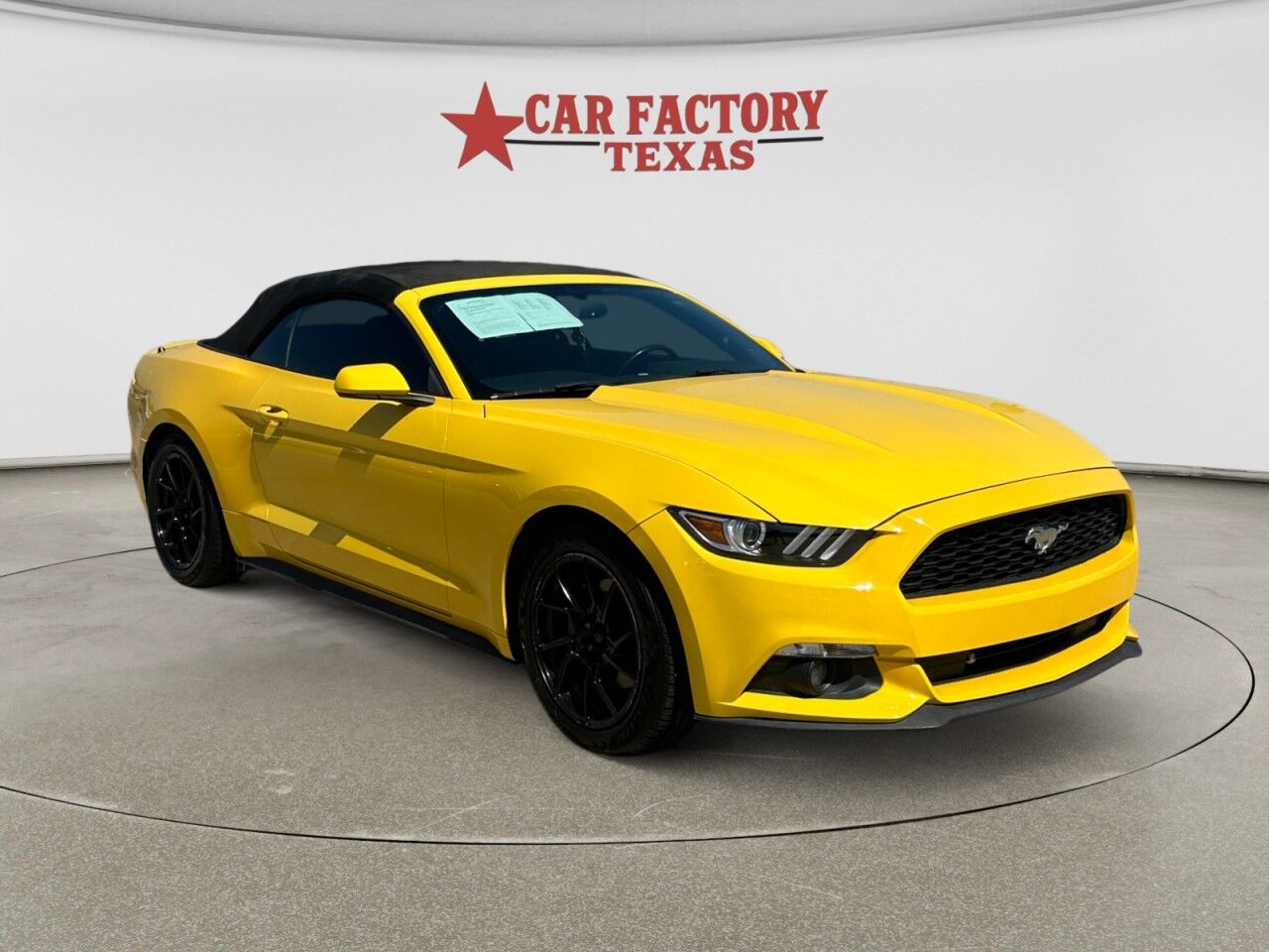 2016 Ford Mustang 2dr Conv V6 Lancaster TX