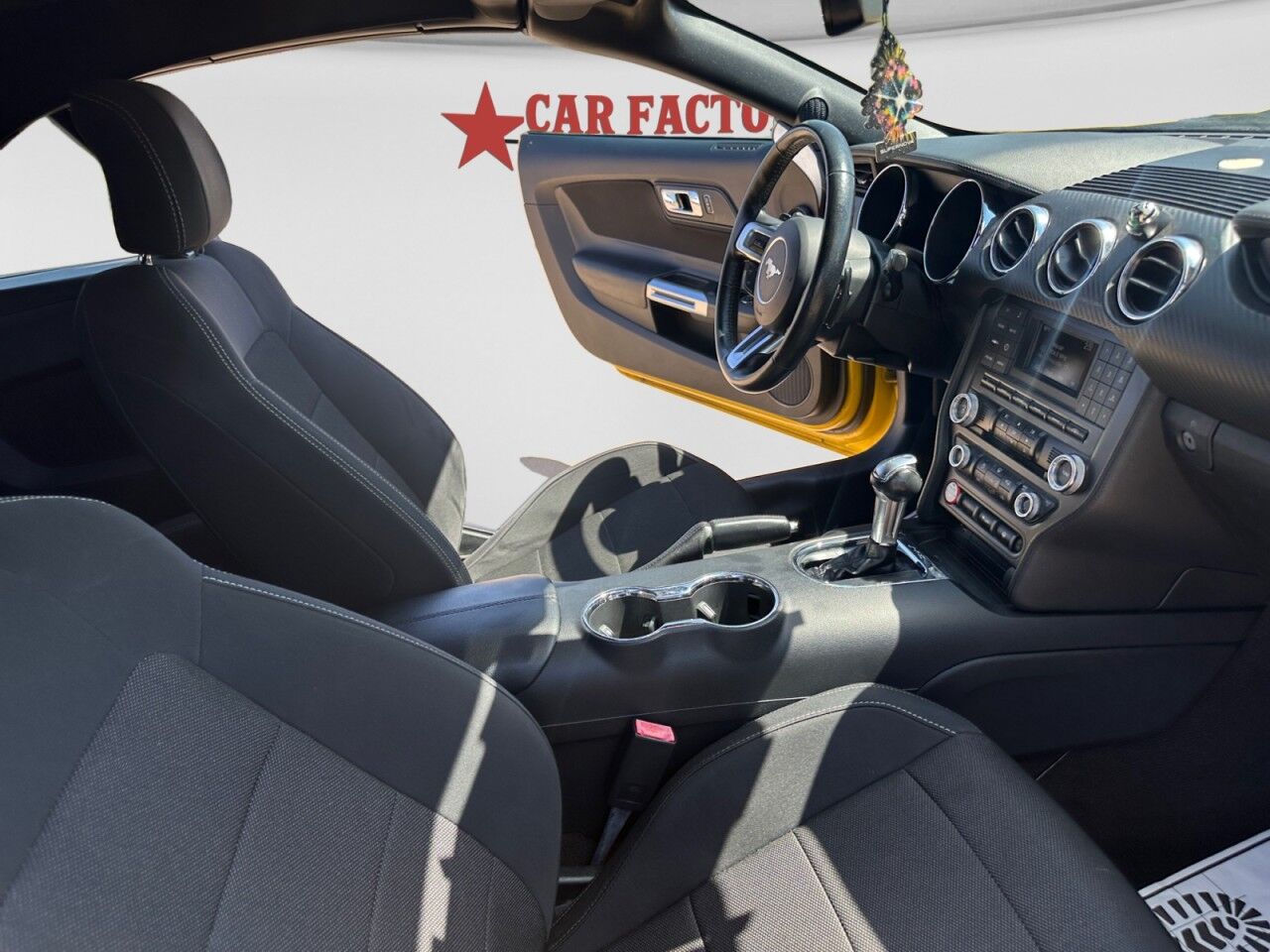2016 Ford Mustang 2dr Conv V6 Lancaster TX