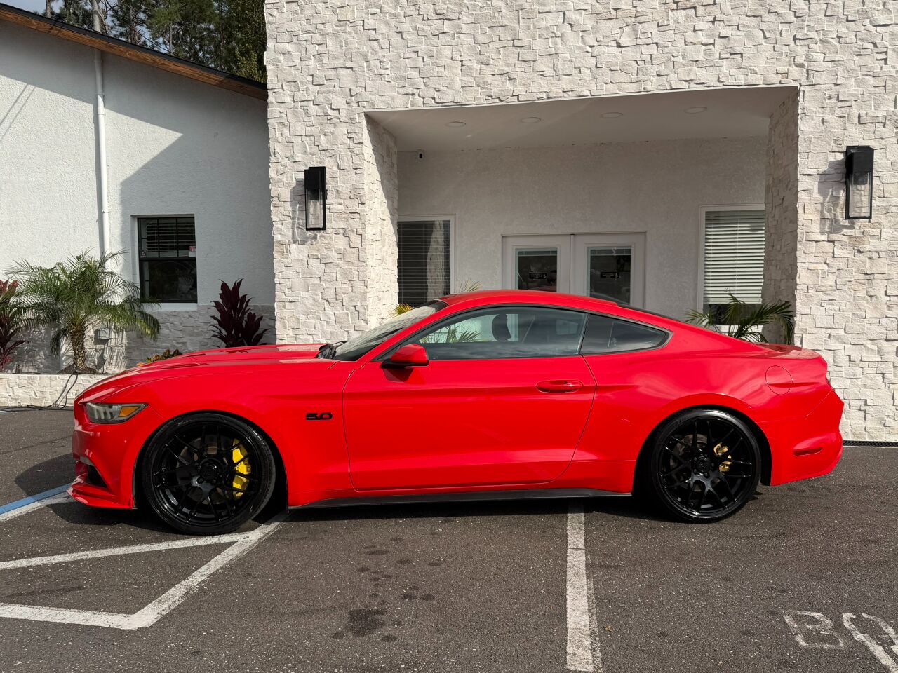 2016 Ford Mustang 2dr Fastback GT