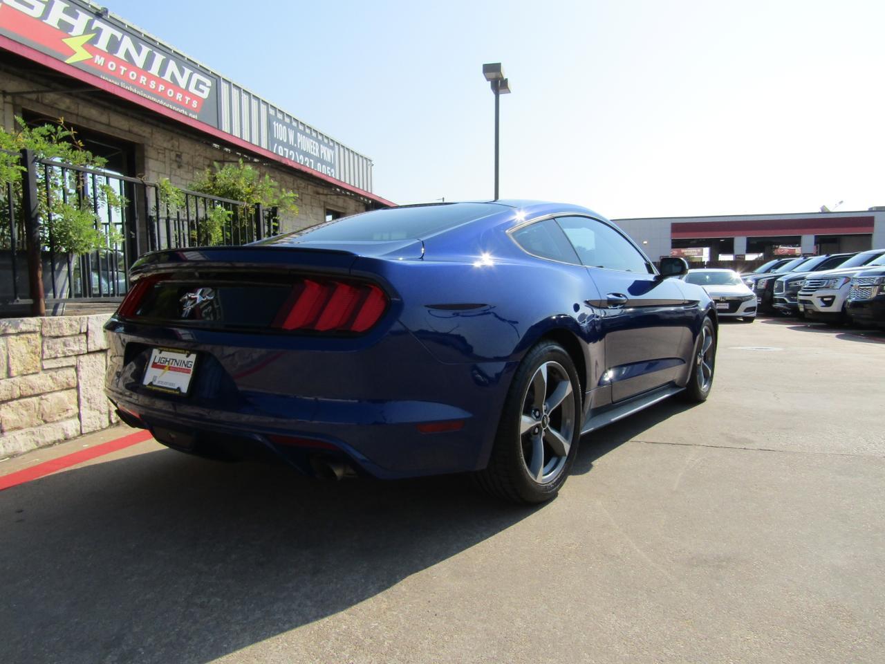 2016 Ford Mustang 2dr Fastback V6 Grand Prairie TX