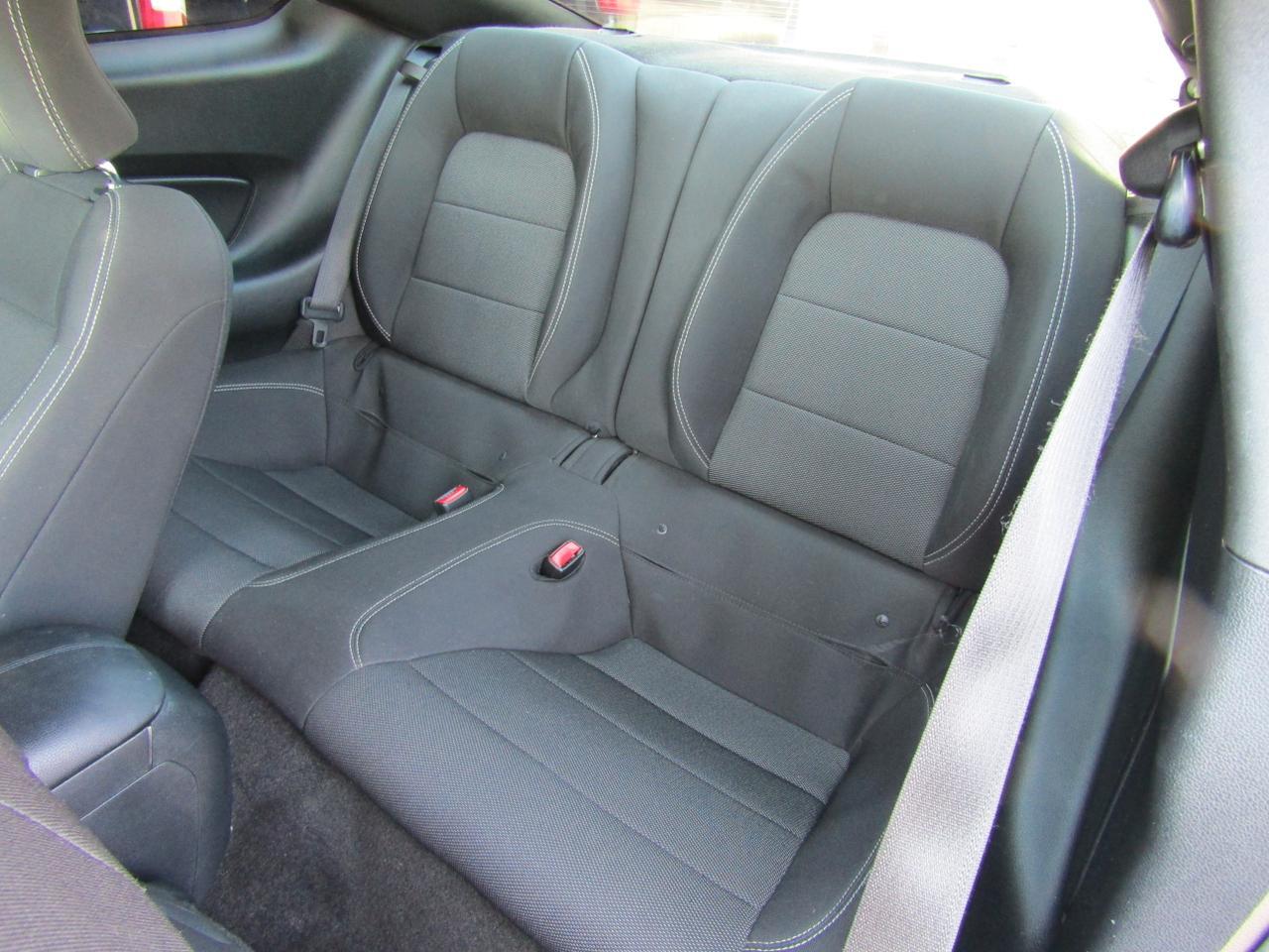 2016 Ford Mustang 2dr Fastback V6 Grand Prairie TX