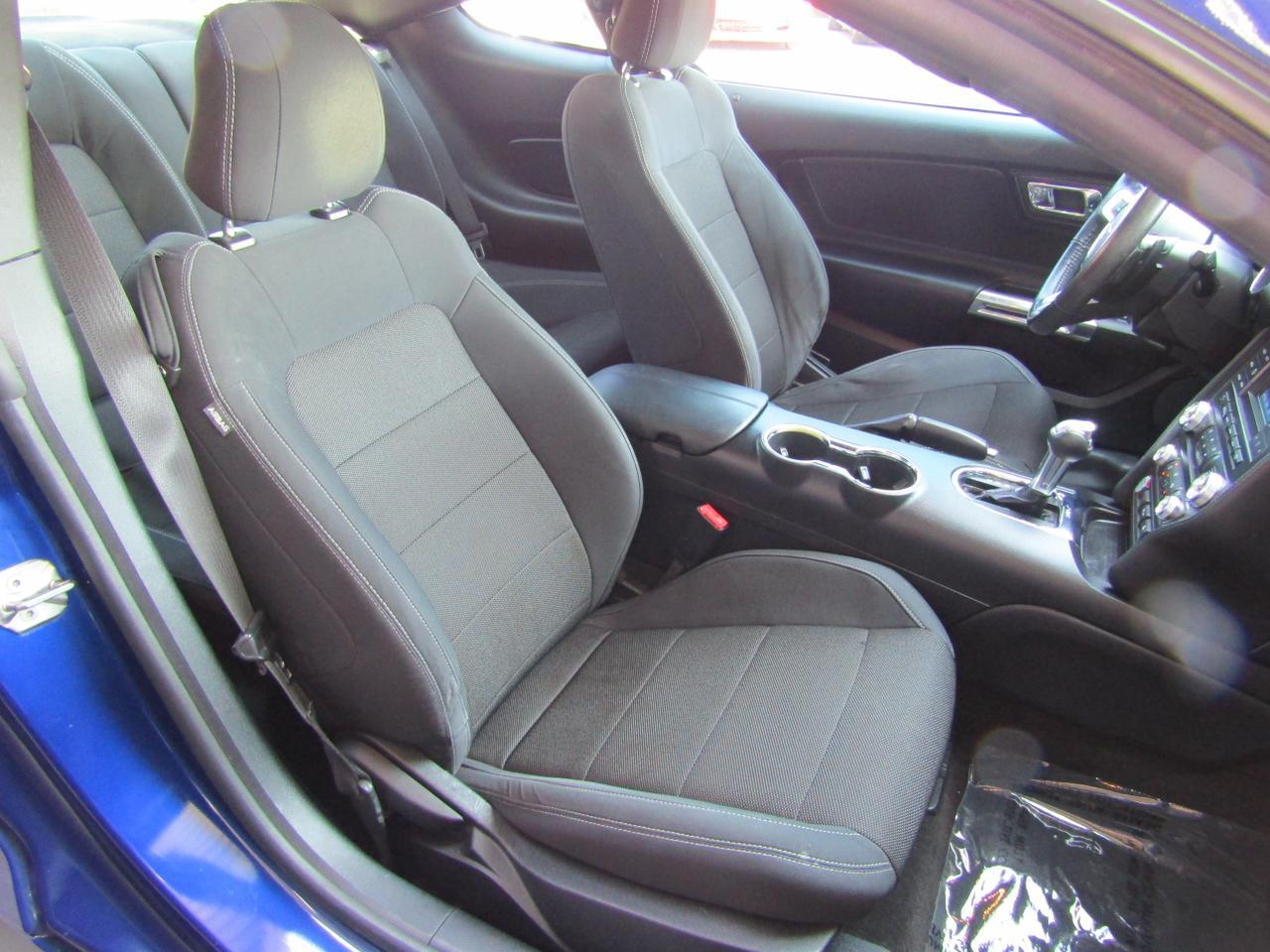 2016 Ford Mustang 2dr Fastback V6 Grand Prairie TX