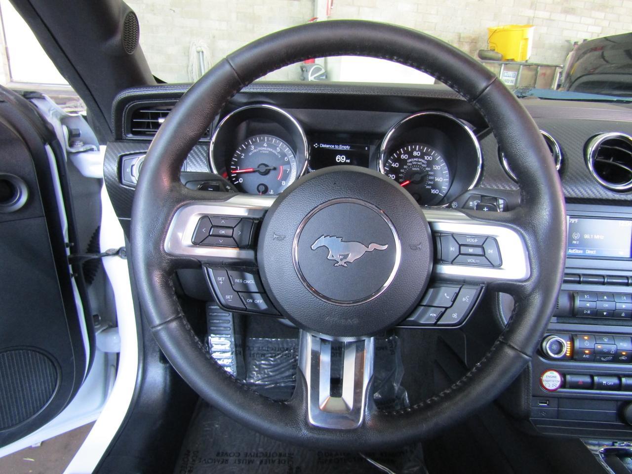 2016 Ford Mustang 2dr Fastback V6 Grand Prairie TX