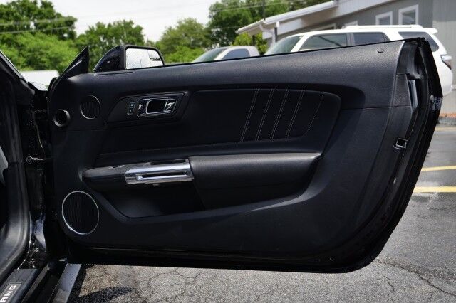 2016 Ford Mustang GT Premium Convertible / Heated & Cooled Seats / 5.0L V8! High Point NC