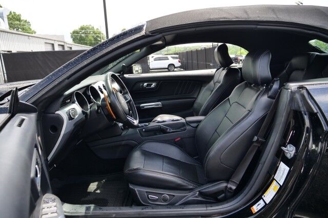 2016 Ford Mustang GT Premium Convertible / Heated & Cooled Seats / 5.0L V8! High Point NC