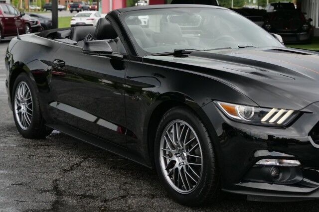 2016 Ford Mustang GT Premium Convertible / Heated & Cooled Seats / 5.0L V8! High Point NC