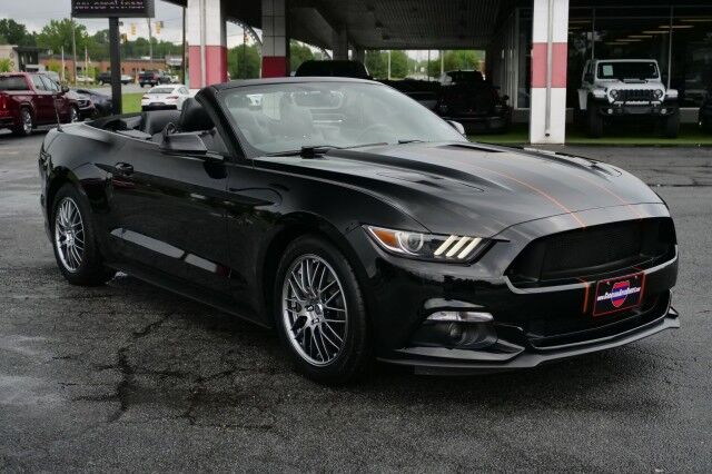 2016 Ford Mustang GT Premium Convertible / Heated & Cooled Seats / 5.0L V8! High Point NC