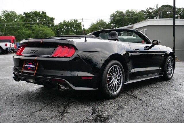 2016 Ford Mustang GT Premium Convertible / Heated & Cooled Seats / 5.0L V8! High Point NC