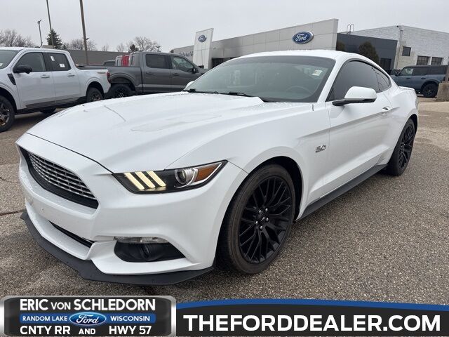 2016 Ford Mustang GT Premium Milwaukee WI