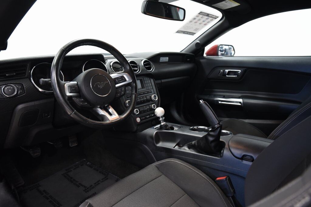 2016 Ford Mustang V6 Akron