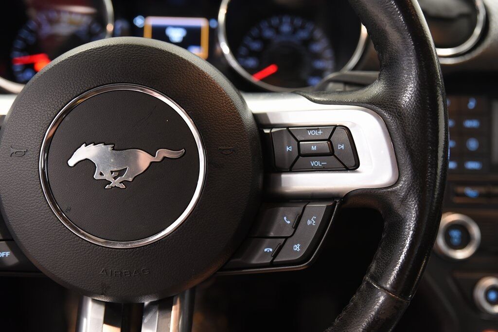 2016 Ford Mustang V6 Akron